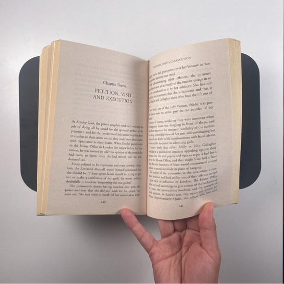 2/$25 -  Sins of the Family by Felicity Davis - Picture 13 of 14